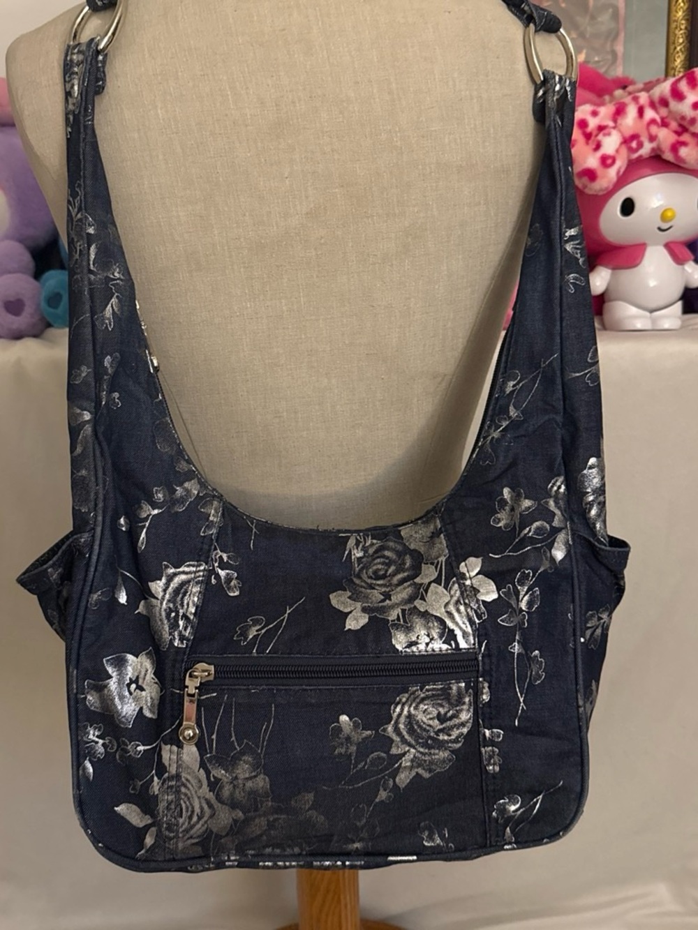 Navy blue floral print bag
